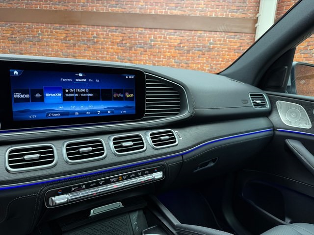 2025 Mercedes Benz GLS 450 4MATIC photo 15