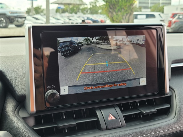 2024 Toyota RAV4 Hybrid LE photo 21