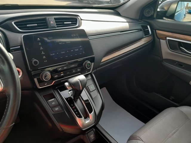 2019 Honda CR-V Touring photo 18
