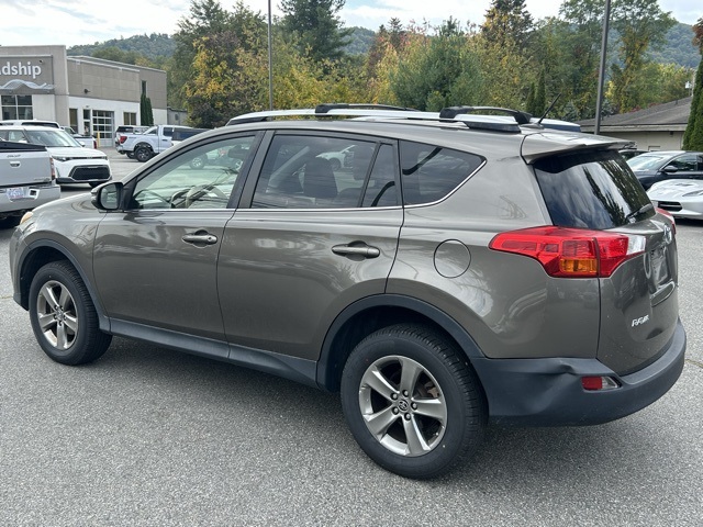 2015 Toyota RAV4 XLE photo 5