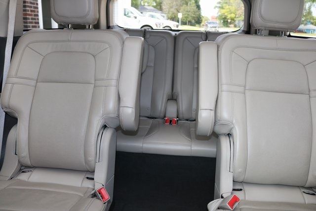 2020 Lincoln Aviator Reserve photo 33