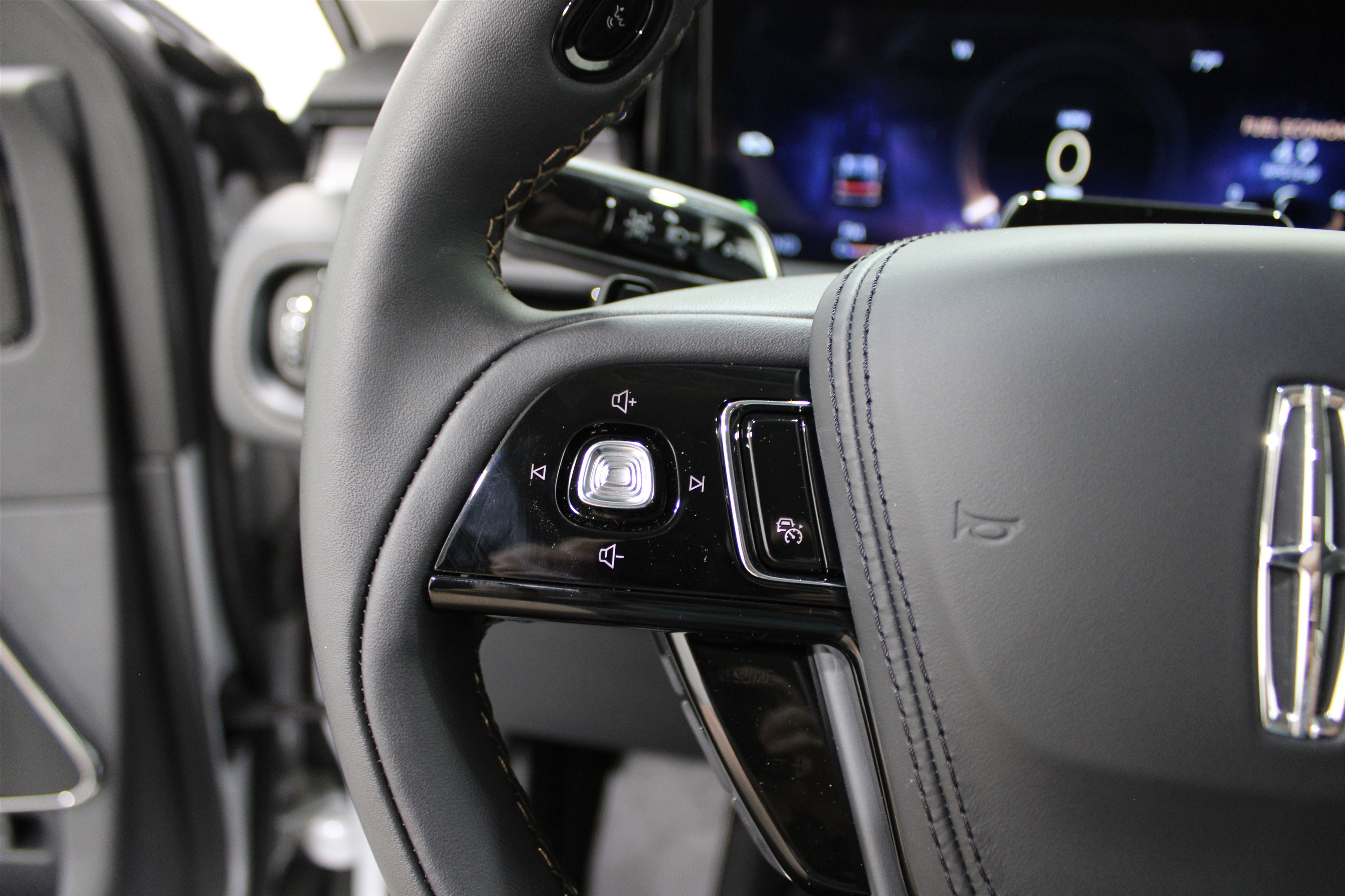 2025 Lincoln Aviator Premiere photo 9