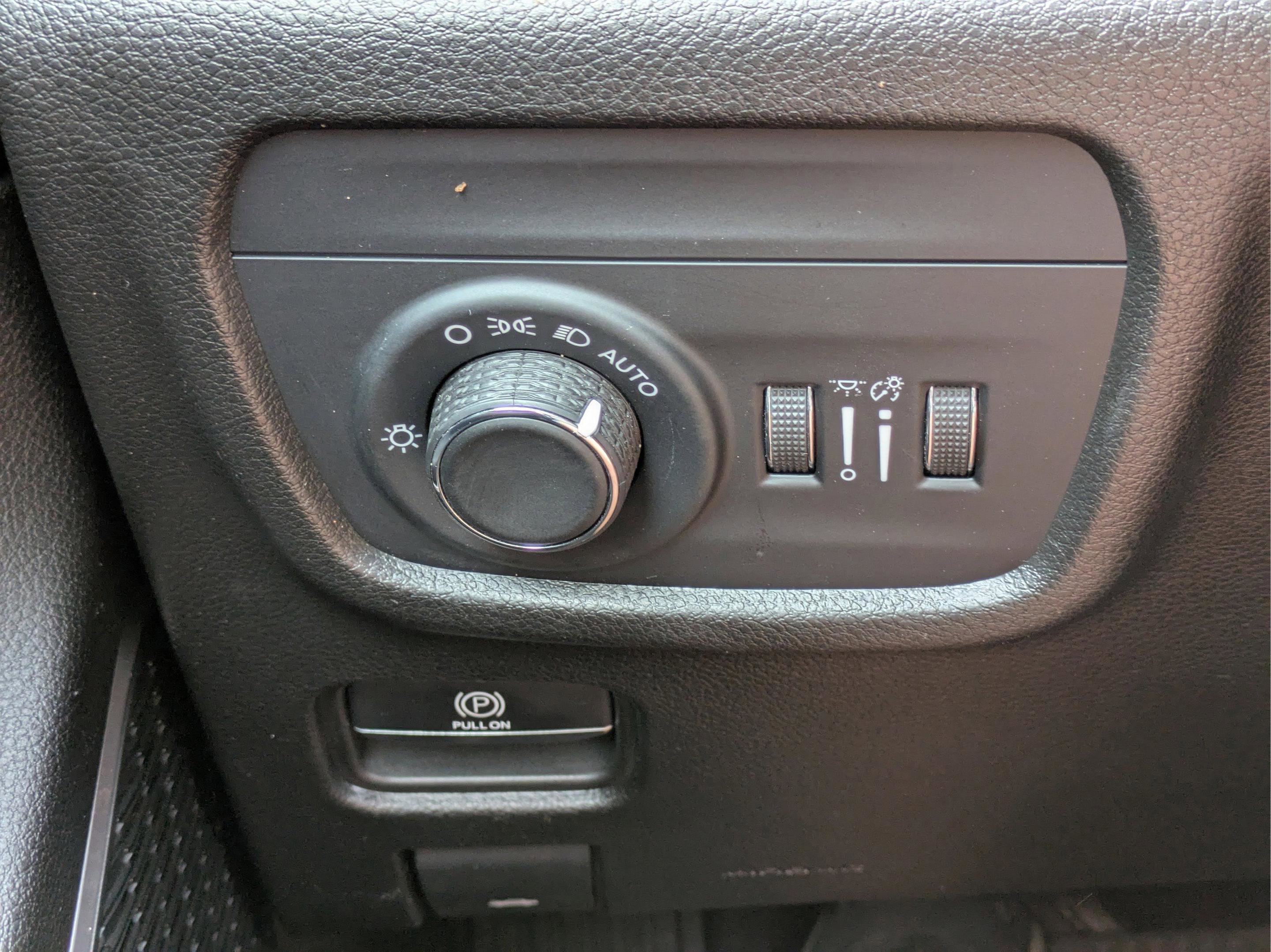 2022 Jeep Grand Cherokee Altitude photo 30