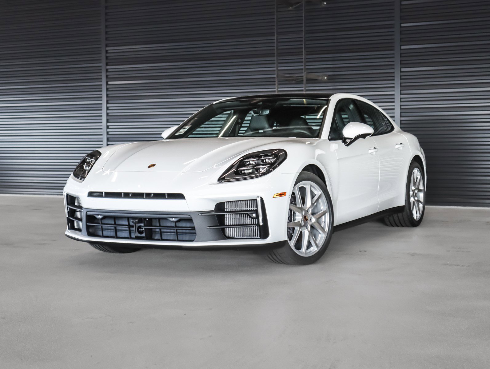 2026 Porsche Panamera Base
