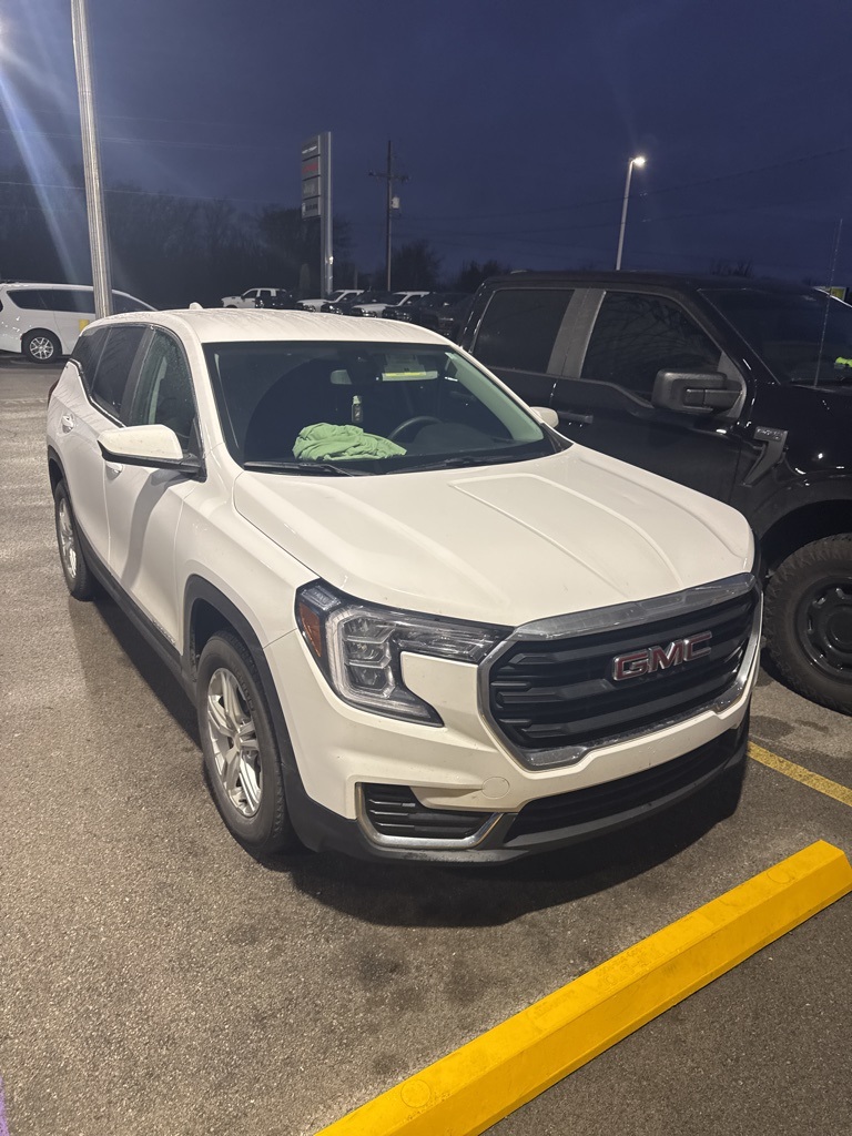 2024 Gmc Terrain SLE photo 3