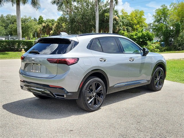 2025 Buick Envision Sport Touring photo 2