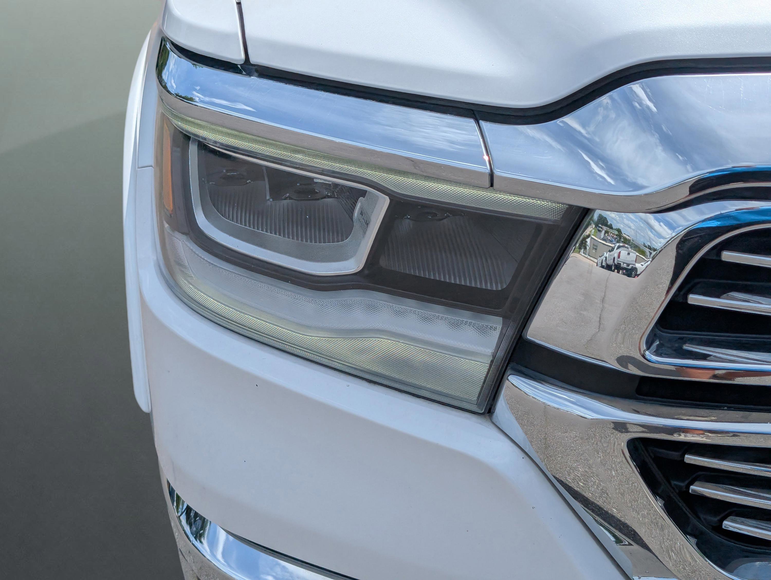 2020 Ram 1500 Laramie photo 23