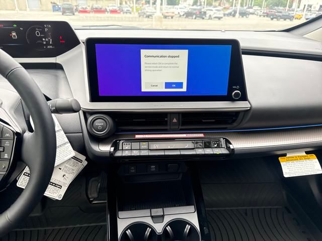 2025 Toyota Prius XLE photo 21