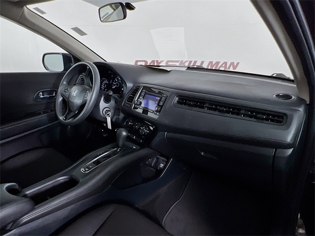 2017 Honda HR-V LX photo 34