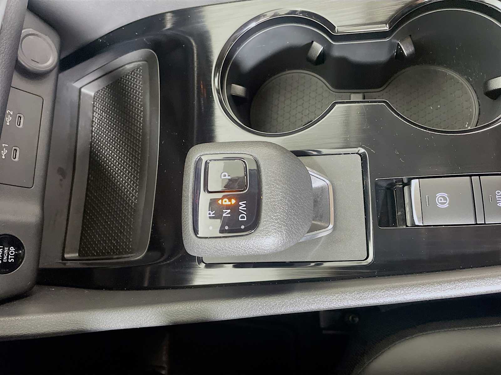 2024 Nissan Rogue SV photo 14