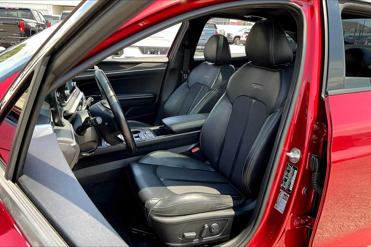 2021 Kia K5 GT-Line photo 6