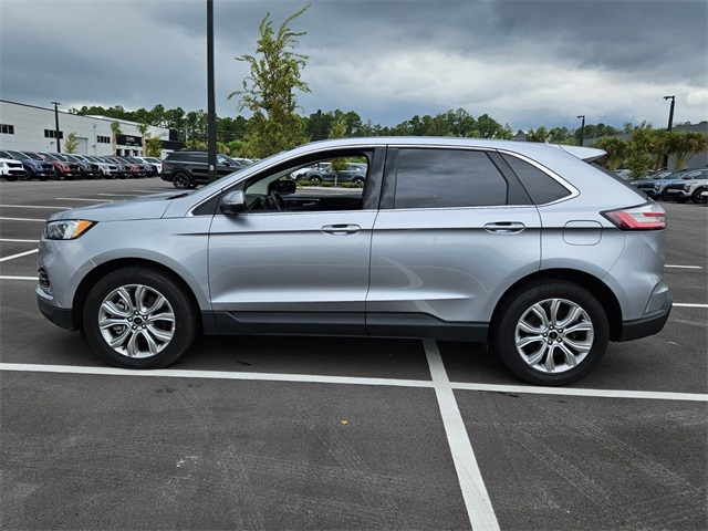 2024 Ford Edge Titanium photo 3