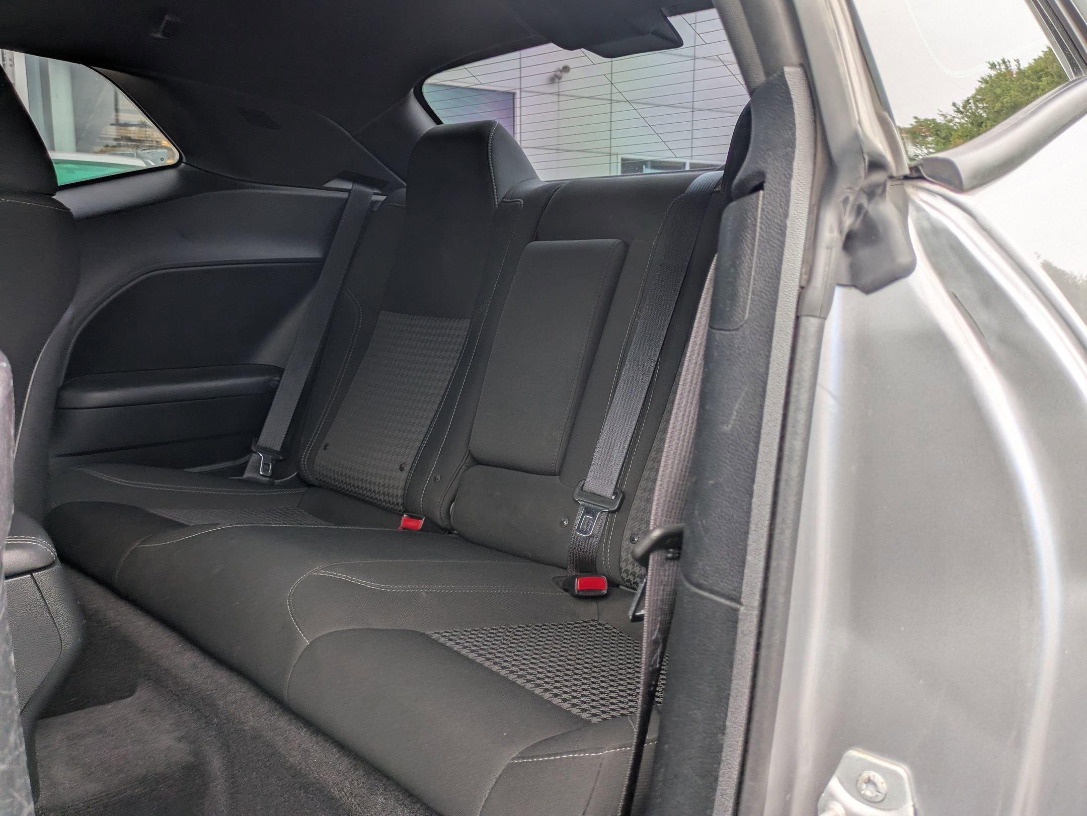 2018 Dodge Challenger SXT photo 9