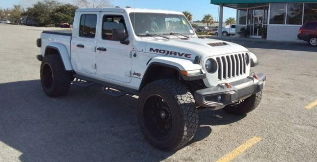 2020 Jeep Gladiator Mojave's photo