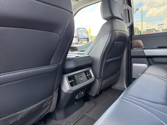 2025 Ford F-350 photo 22