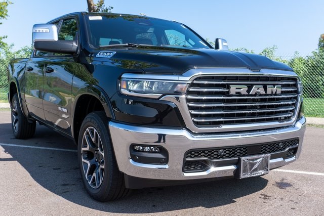 2026 Ram 1500 Laramie photo 3