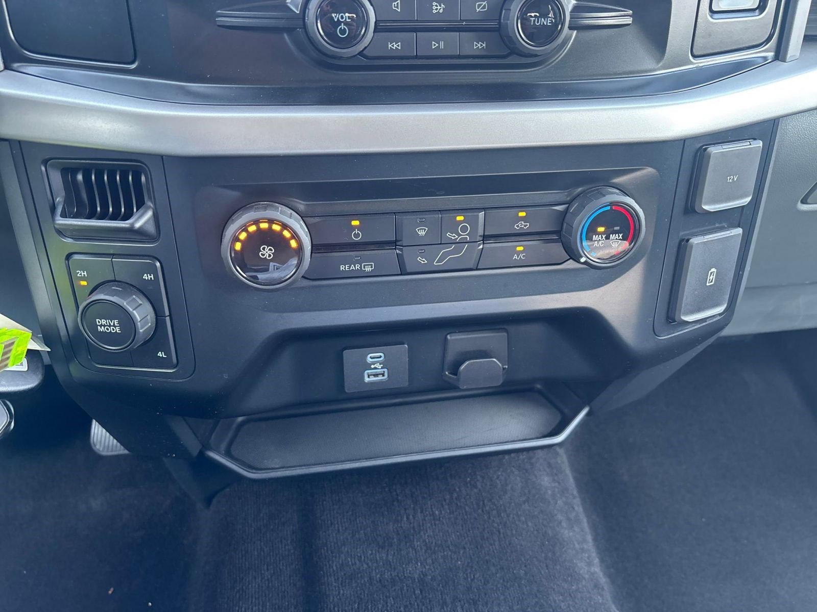 2022 Ford F-150 XLT photo 18
