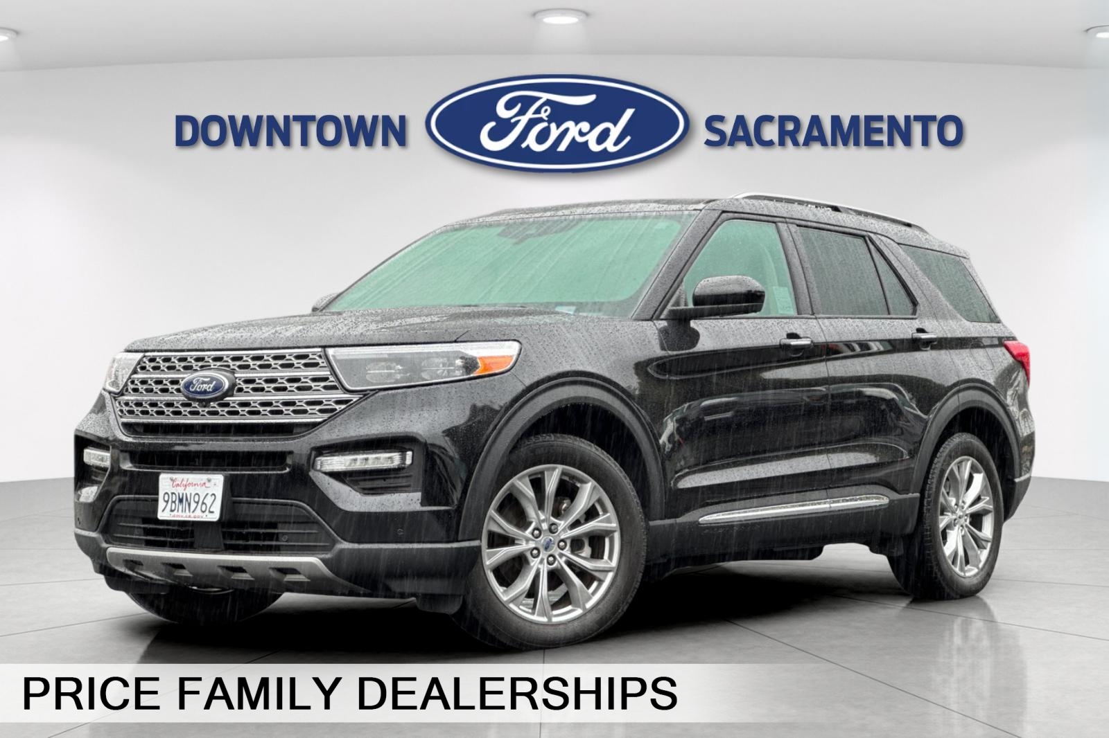 2022 Ford Explorer Limited's photo