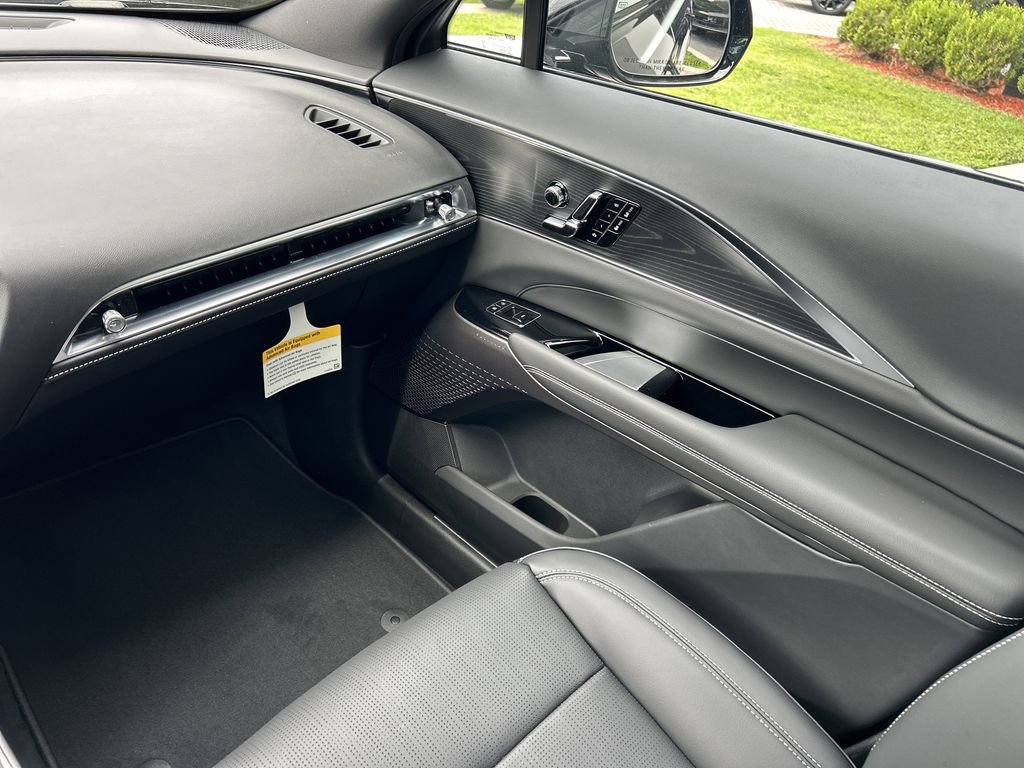 2026 Cadillac Lyriq Sport photo 15