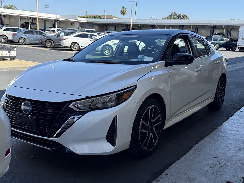 2025 Nissan Sentra SR photo 3