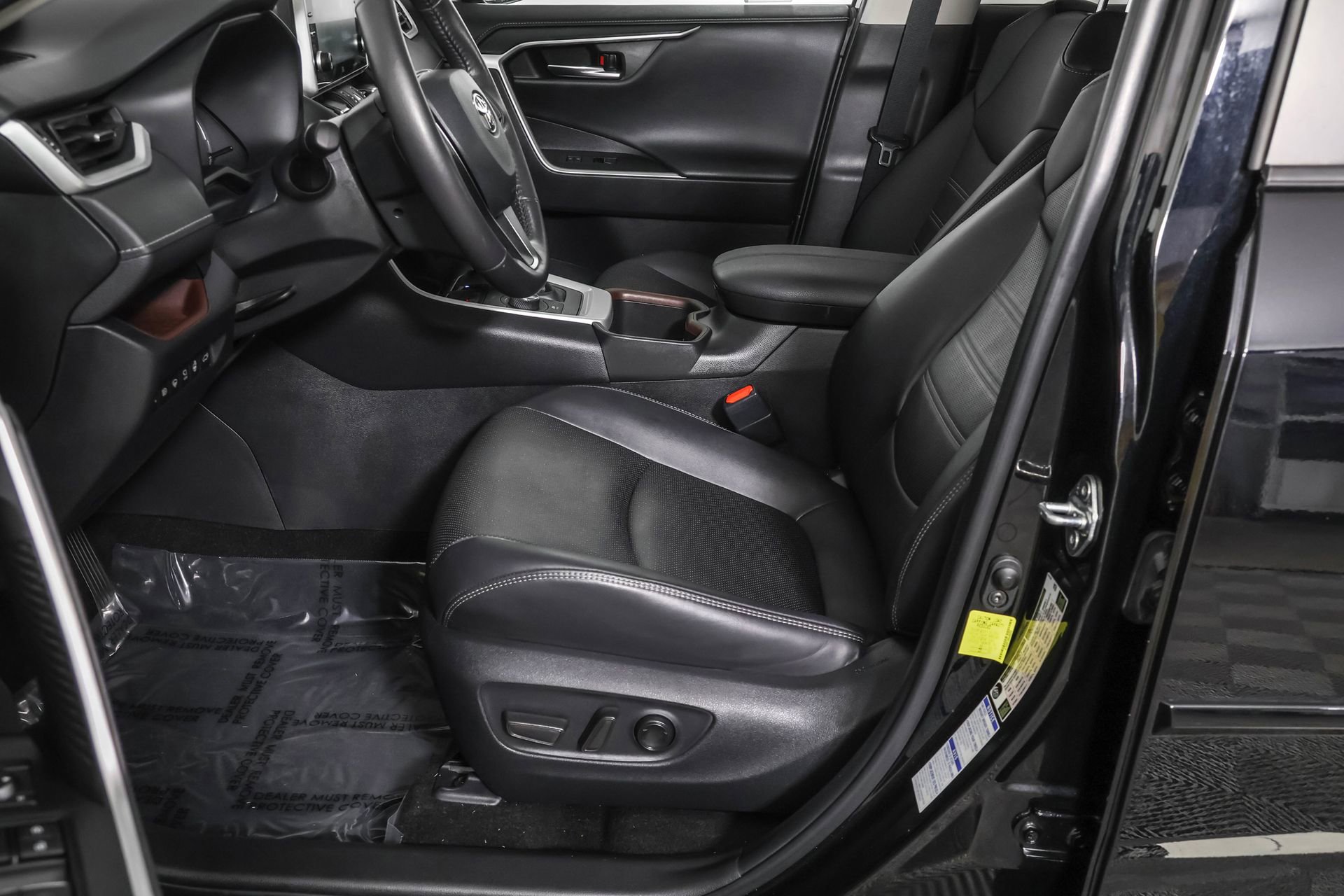 2022 Toyota RAV4 Hybrid Limited photo 14