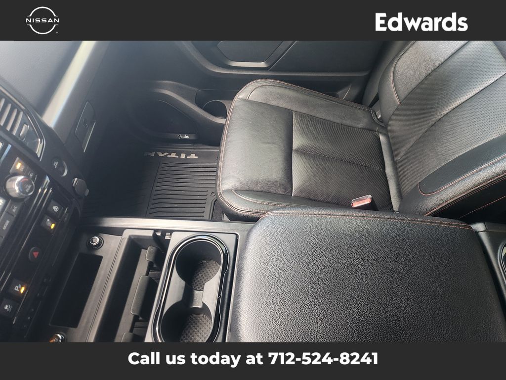 2020 Nissan Titan PRO-4X photo 25