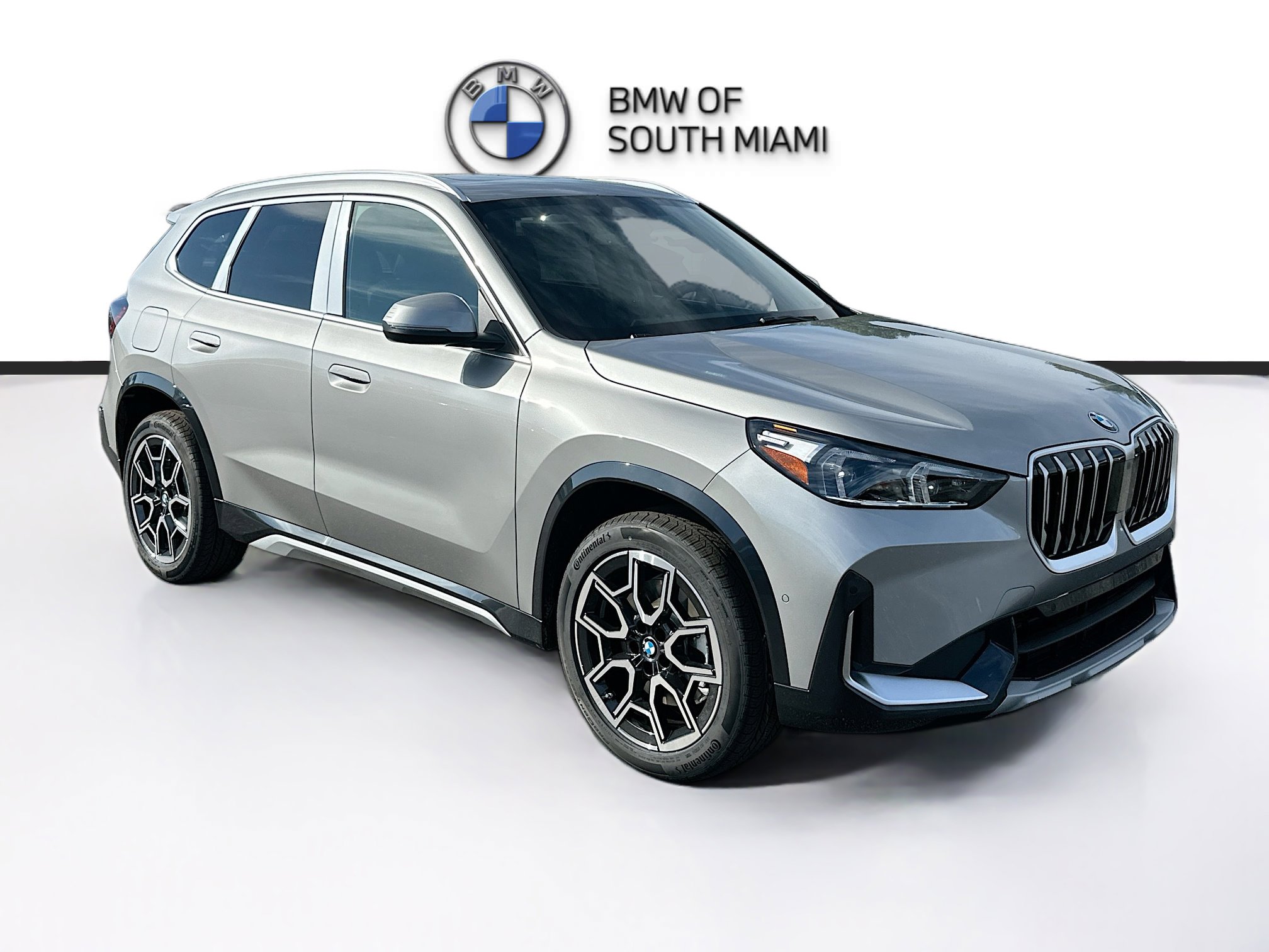 2026 BMW X1 28i's photo