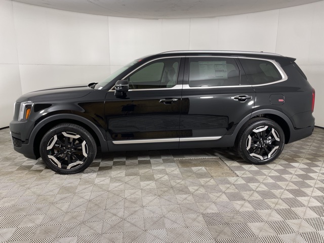 2025 Kia Telluride S photo 4