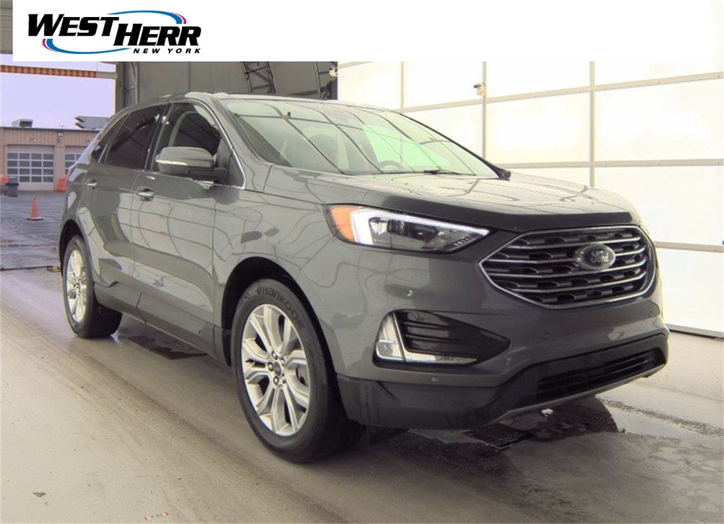 2024 Ford Edge Titanium's photo
