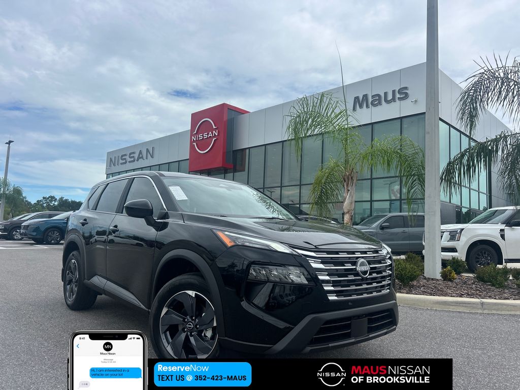 2026 Nissan Rogue SV's photo