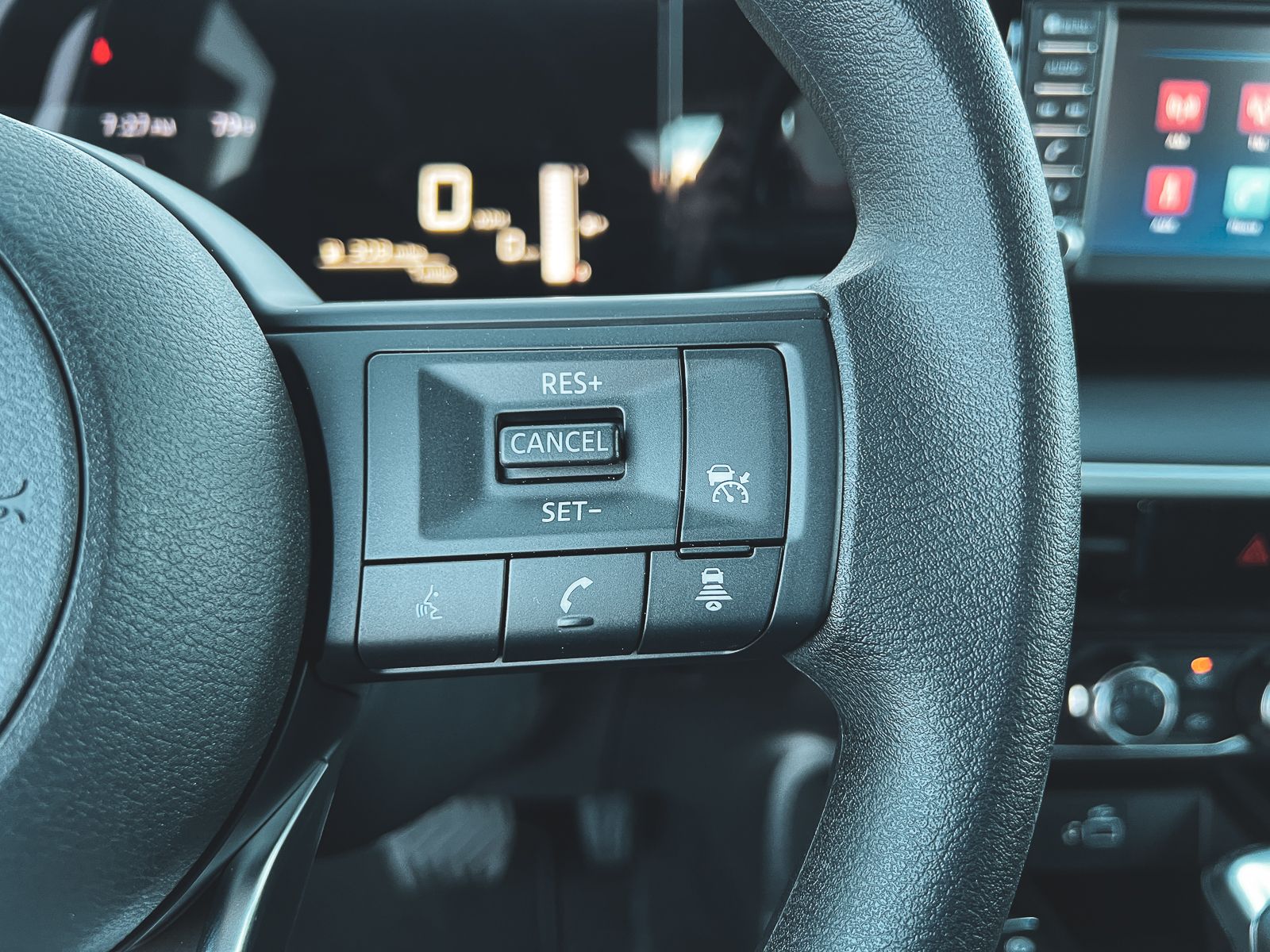 2025 Nissan Kicks S photo 20