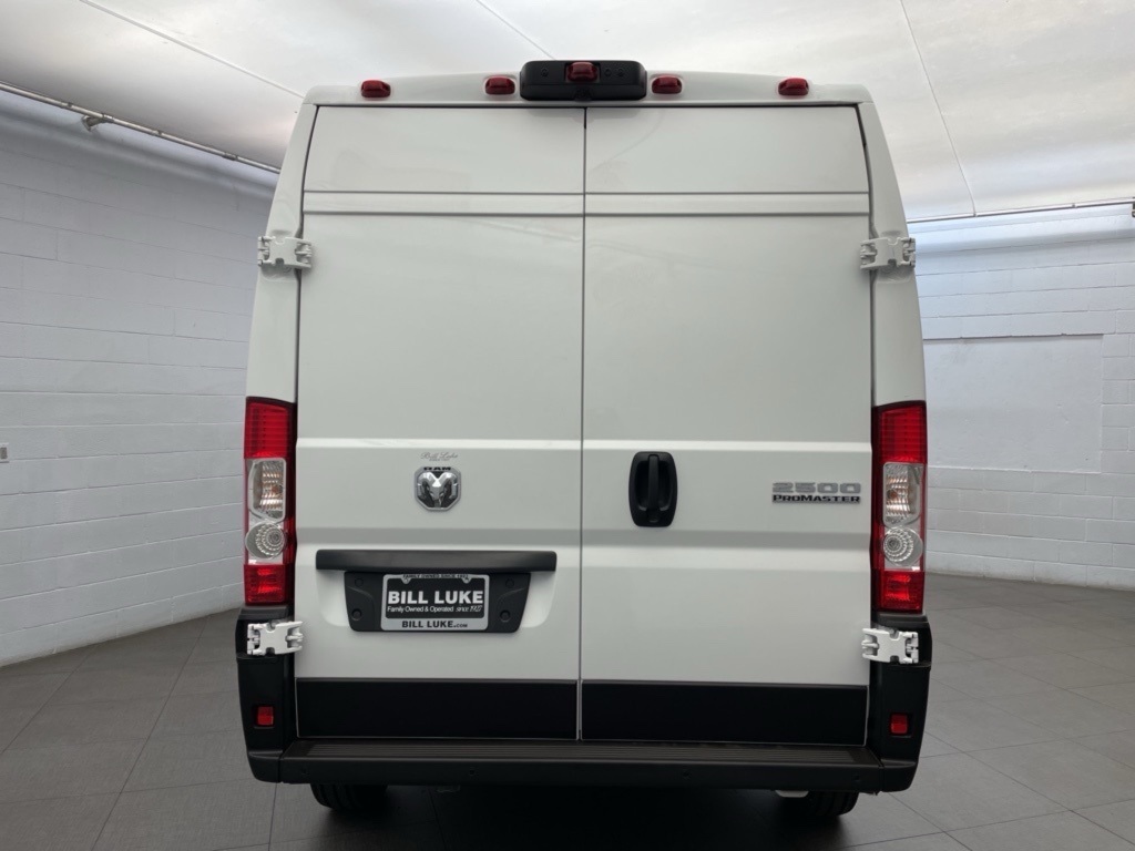 2026 Ram ProMaster 2500 photo 3