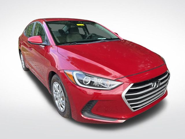 2017 Hyundai Elantra SE photo 2