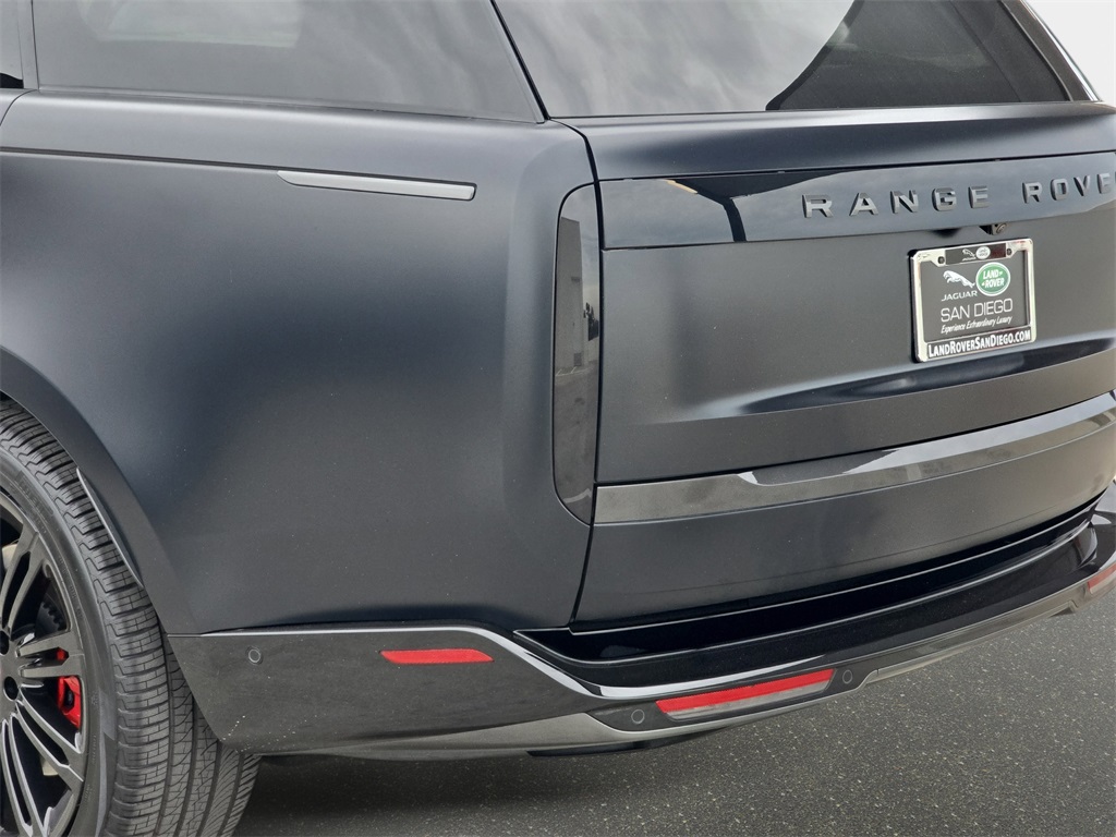 2023 Land Rover Range Rover Autobiography photo 30