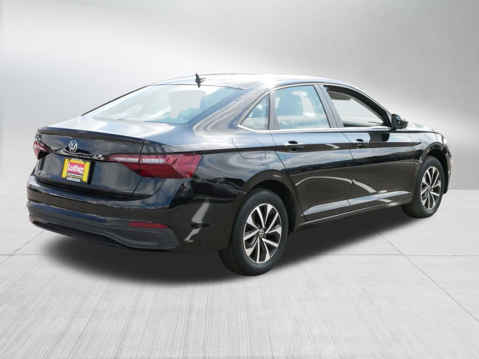 2022 Volkswagen Jetta S photo 7