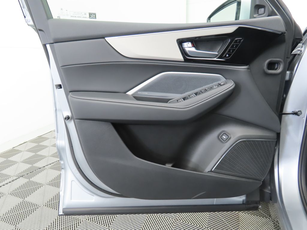 2026 Acura MDX SH-AWD Technology photo 22