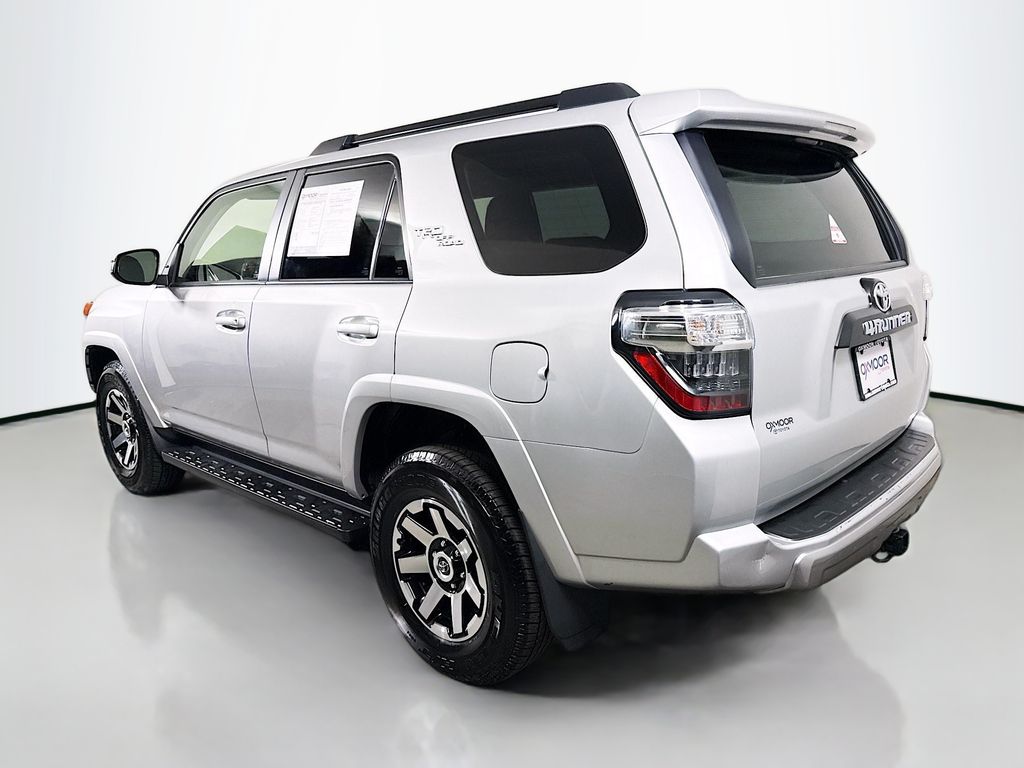 2024 Toyota 4Runner TRD 4WD photo 5