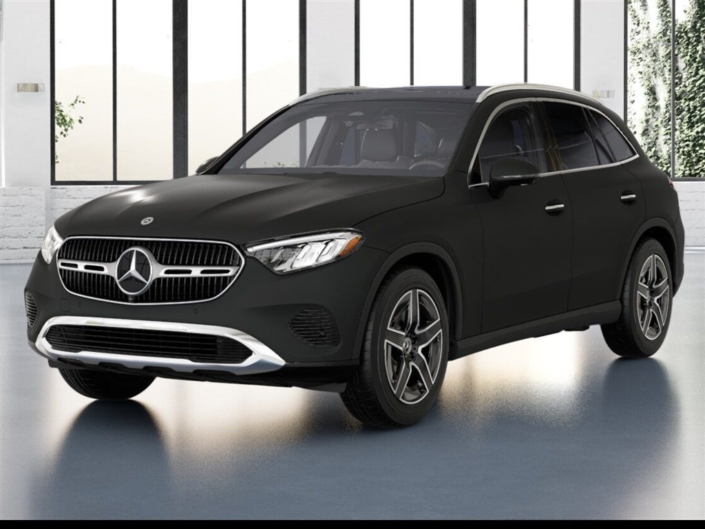 2026 Mercedes-Benz GLC Base's photo