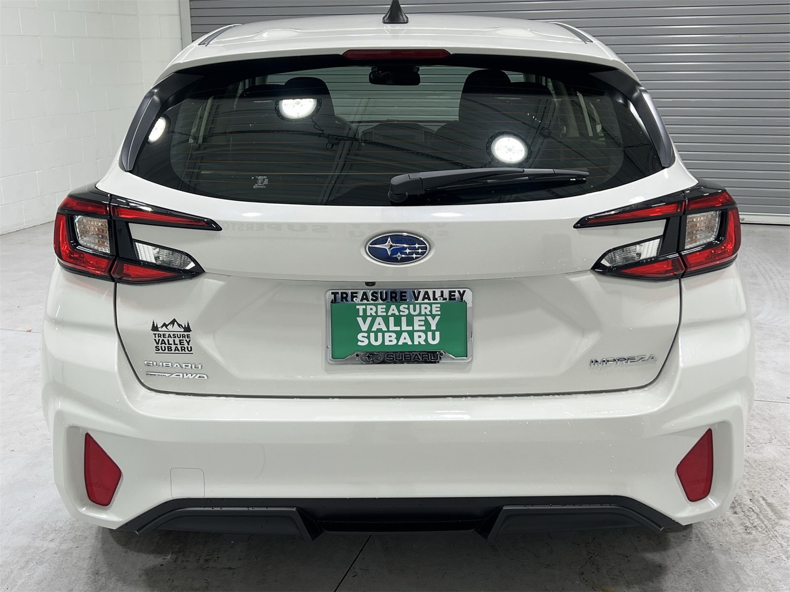 2025 Subaru Impreza Base photo 7