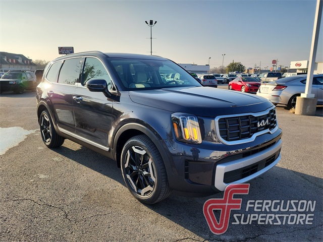 2025 Kia Telluride S's photo