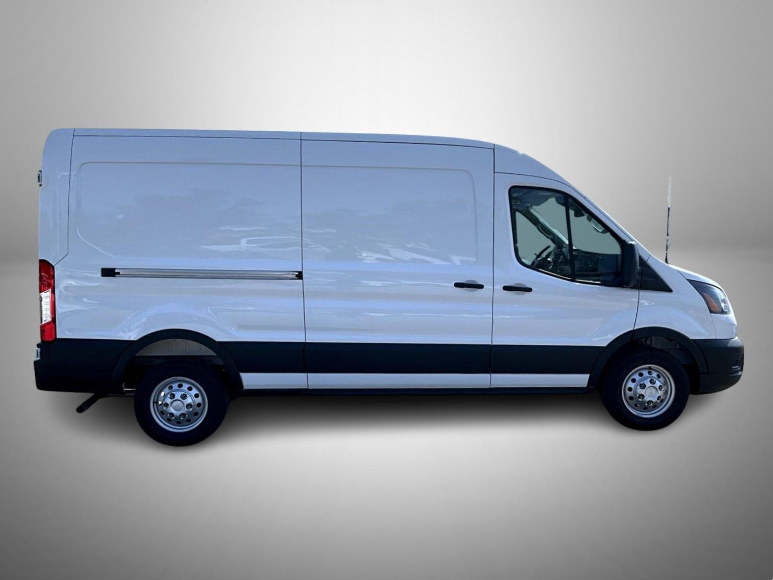 2025 Ford Transit Cargo photo 4