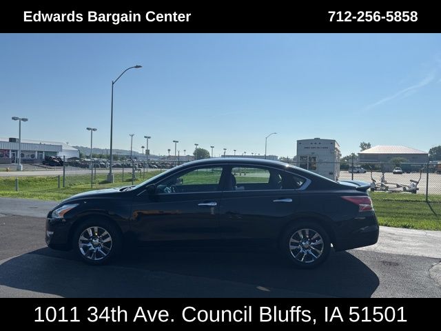 2015 Nissan Altima 2.5 S photo 4
