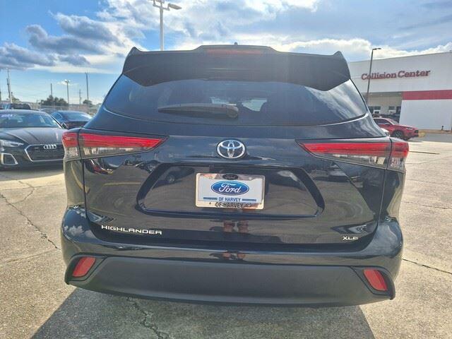 2022 Toyota Highlander XLE photo 4
