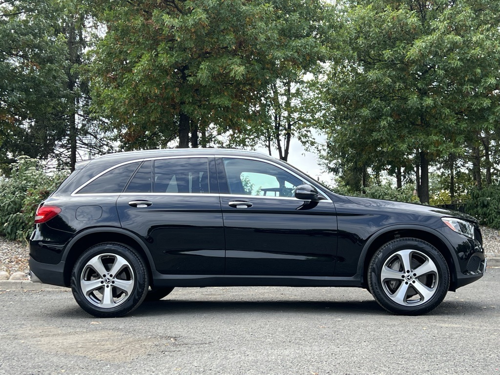 2019 Mercedes Benz GLC 300 4MATIC photo 4