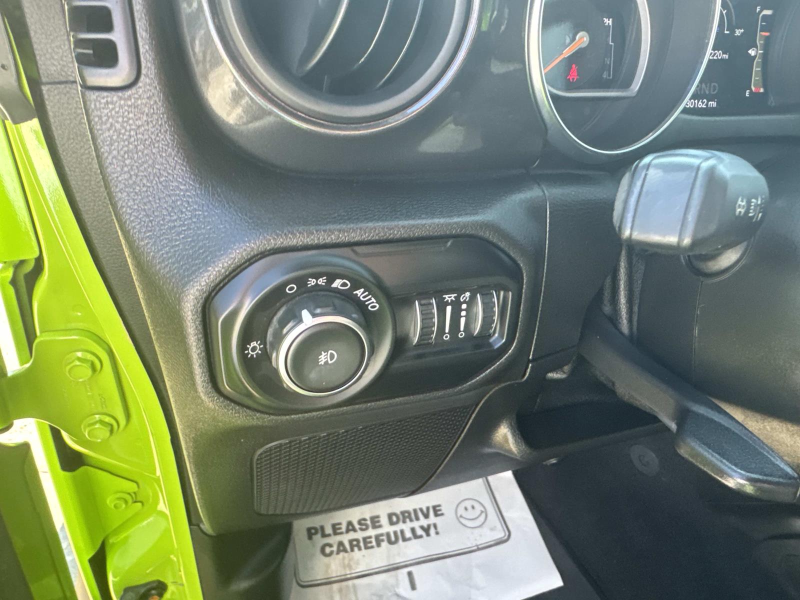 2021 Jeep Wrangler Sport Altitude photo 18
