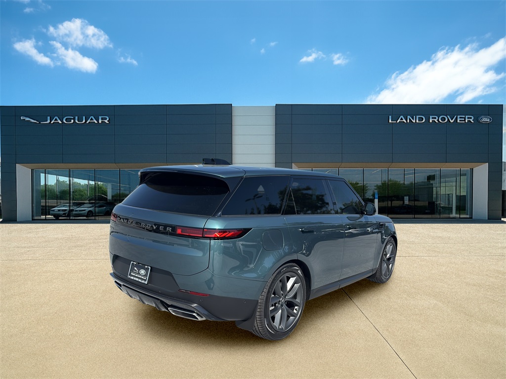 2025 Land Rover Range Rover Sport SE photo 3