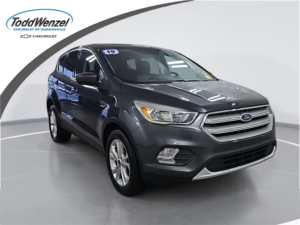 2019 Ford Escape SE's photo