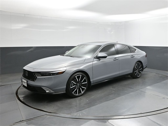 2025 Honda Accord Hybrid Touring's photo