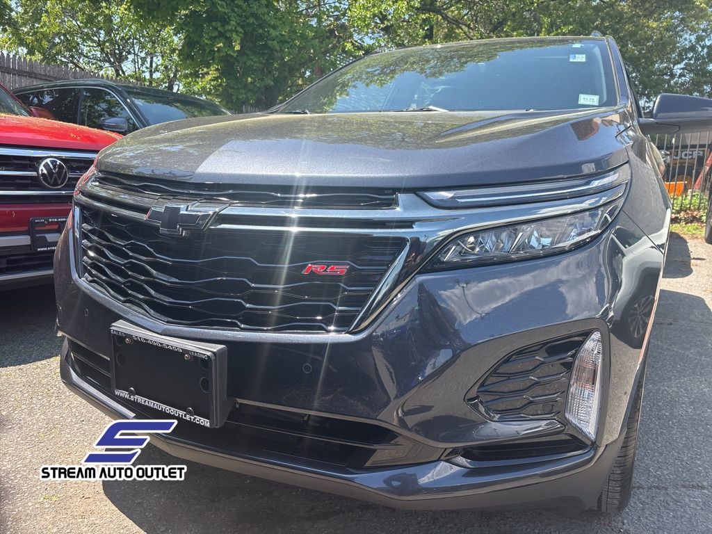 2022 Chevrolet Equinox RS photo 2