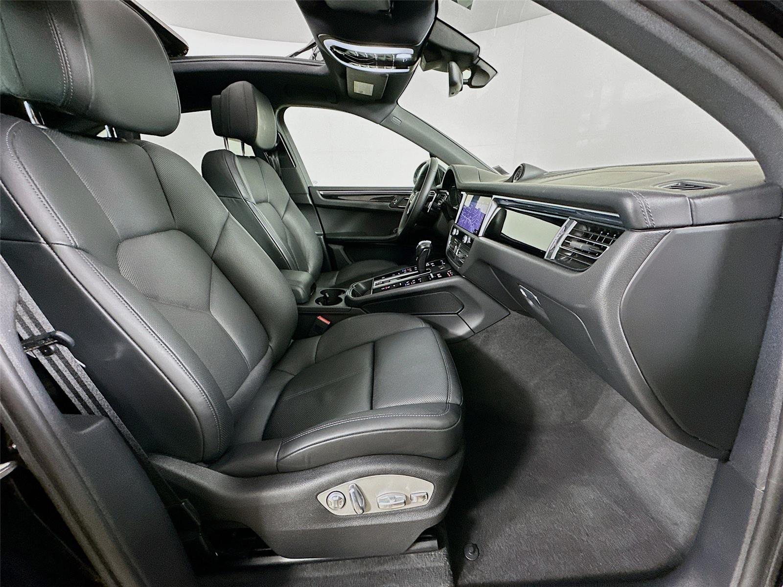 2023 Porsche Macan S photo 28